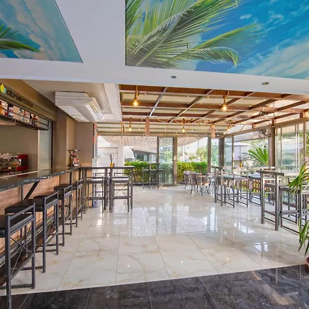 Citrus Luna Apart Hotel-3